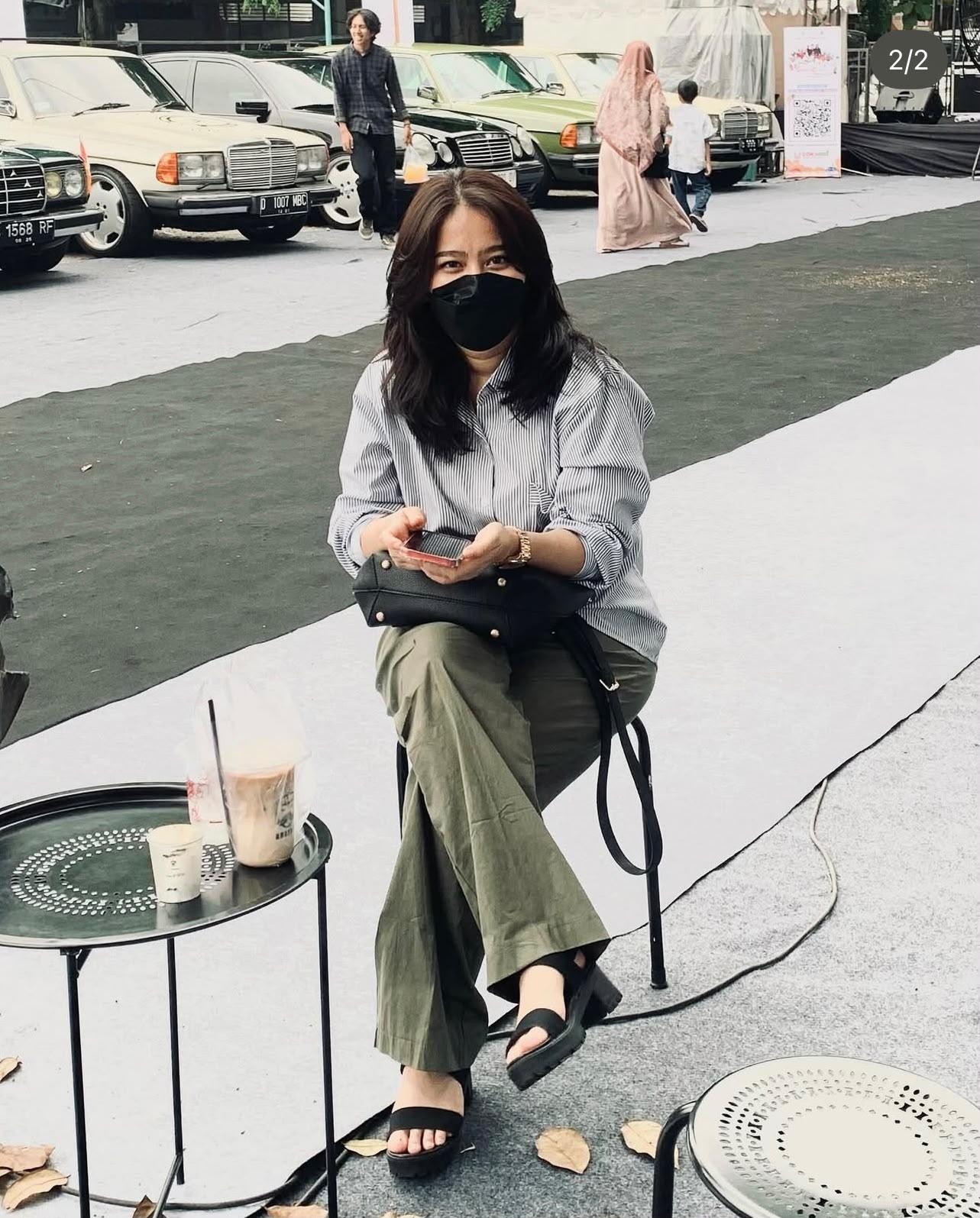 Kak Mee tertawa bahagia